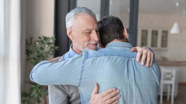 Darowizna czy testament? Sprawdź, co bardziej się..