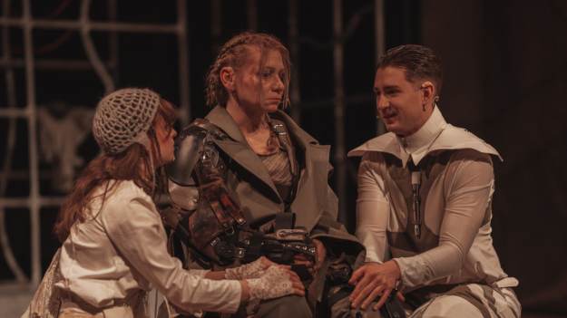 Groteskowa historia, która niepokojąco przypomina..