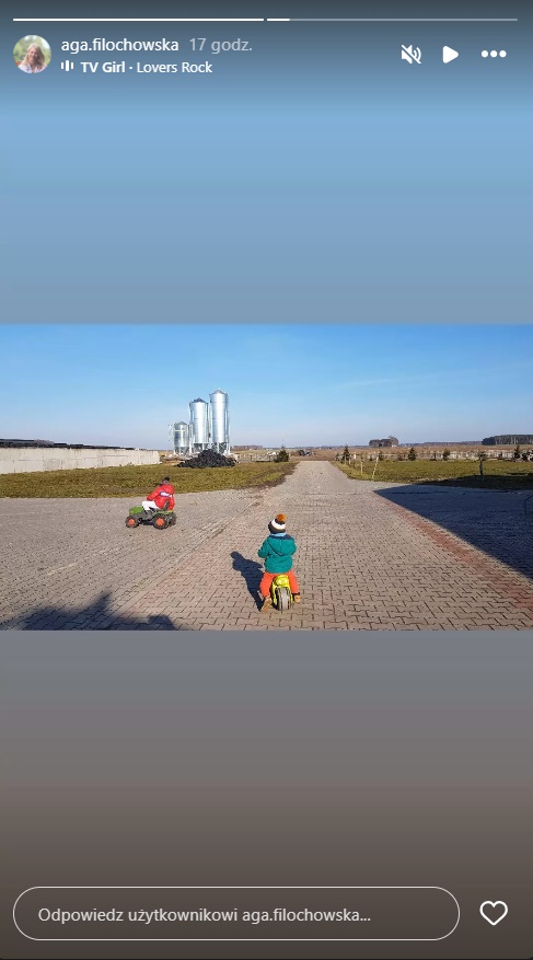 Dzieci Filochowskich na rowerze